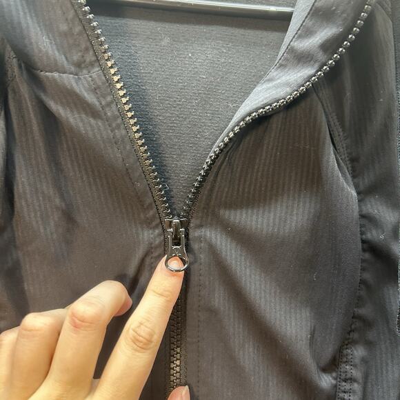 Lululemon Street To Studio Jacket Black Dance Water Repellent Zip Windbreaker 4 - Picture 2 of 5